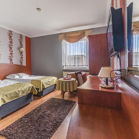 Hotel Doris Oborniki Luaran gambar