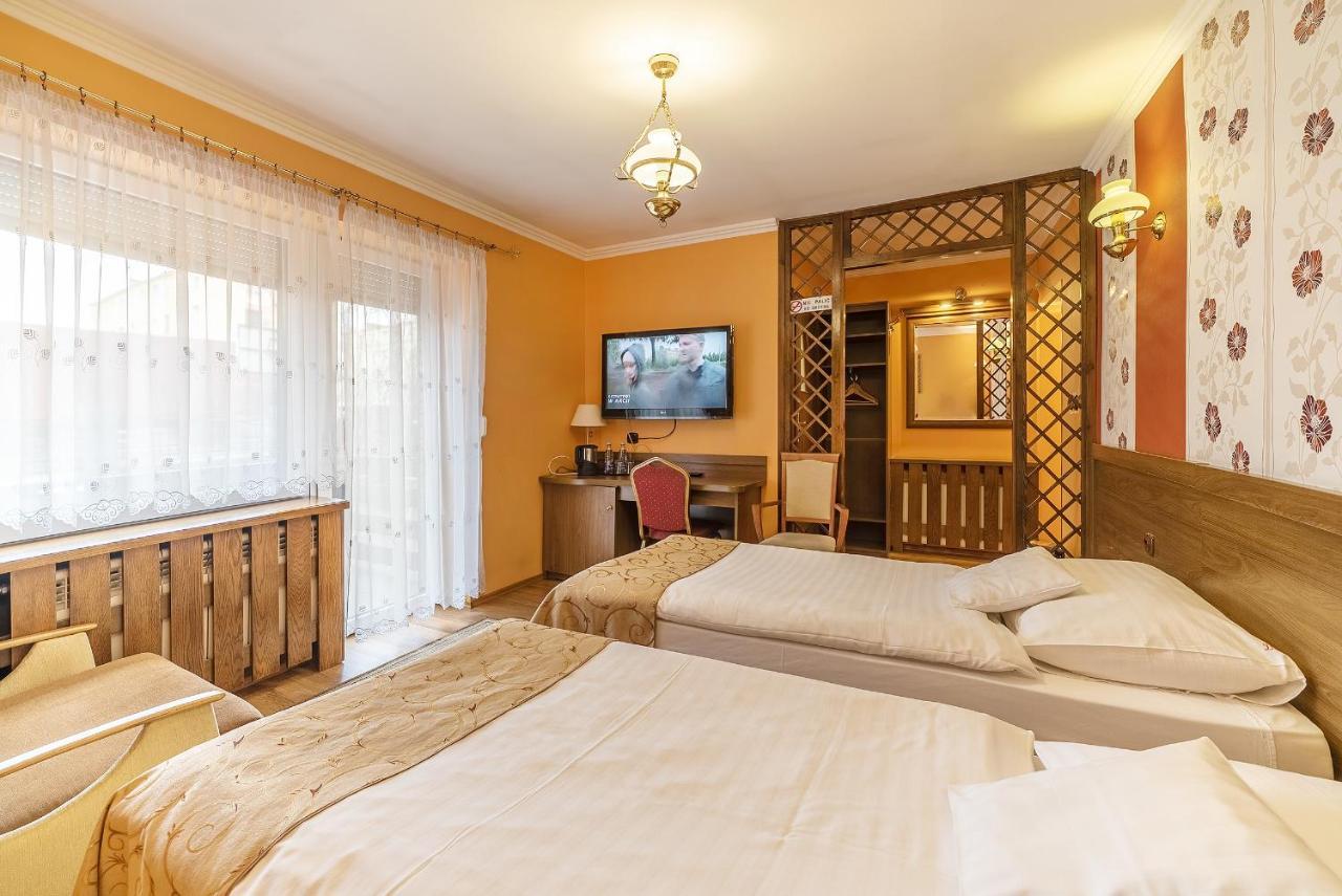 Hotel Doris Oborniki Luaran gambar