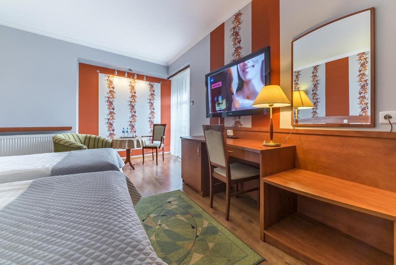 Hotel Doris Oborniki Luaran gambar