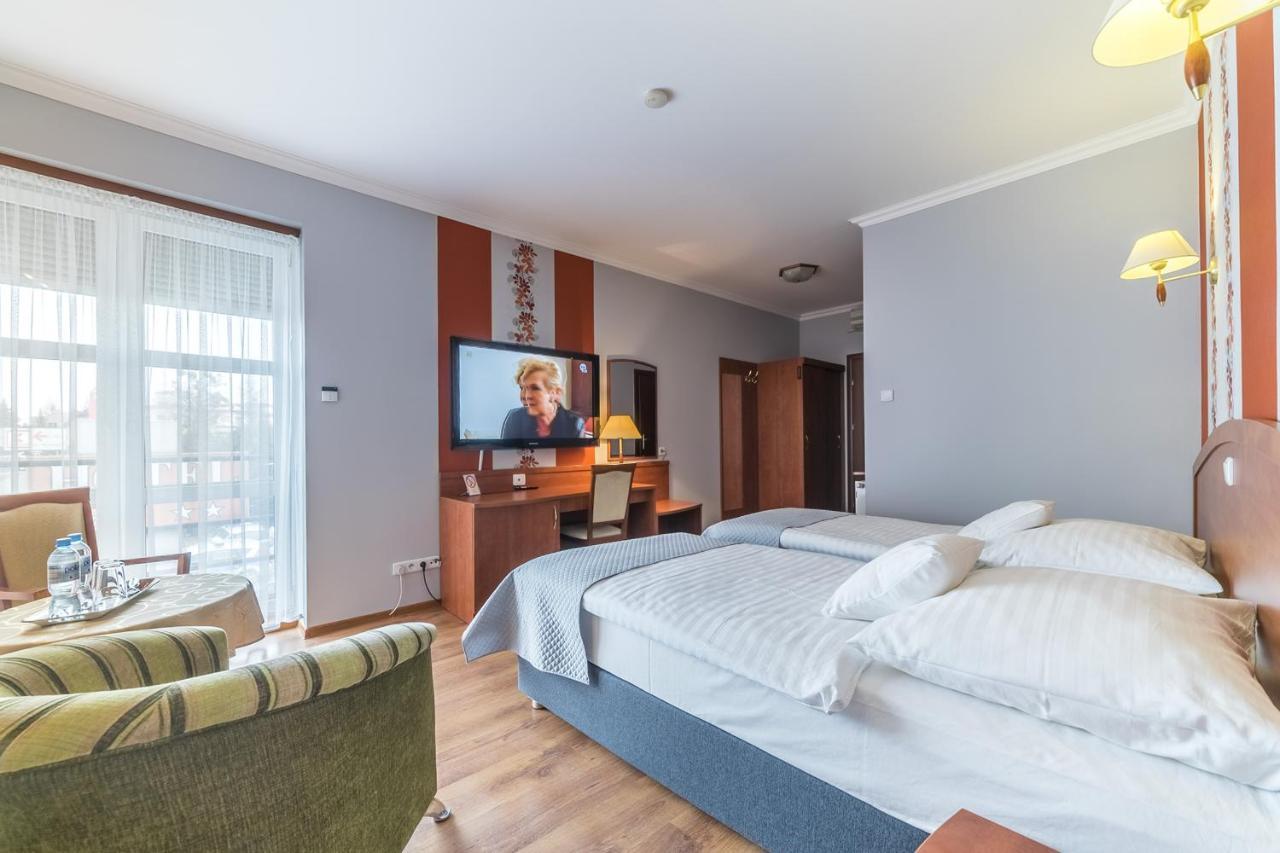 Hotel Doris Oborniki Luaran gambar