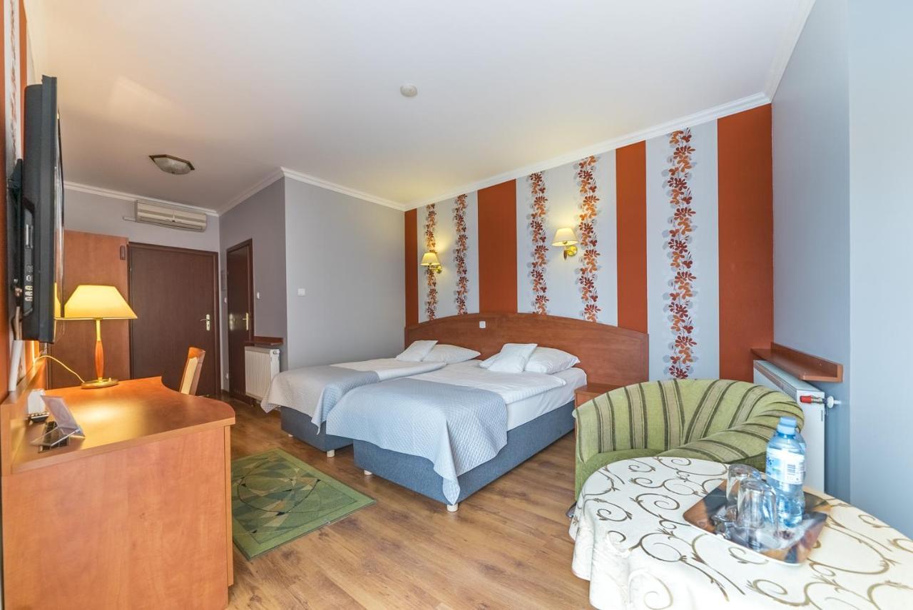 Hotel Doris Oborniki Luaran gambar
