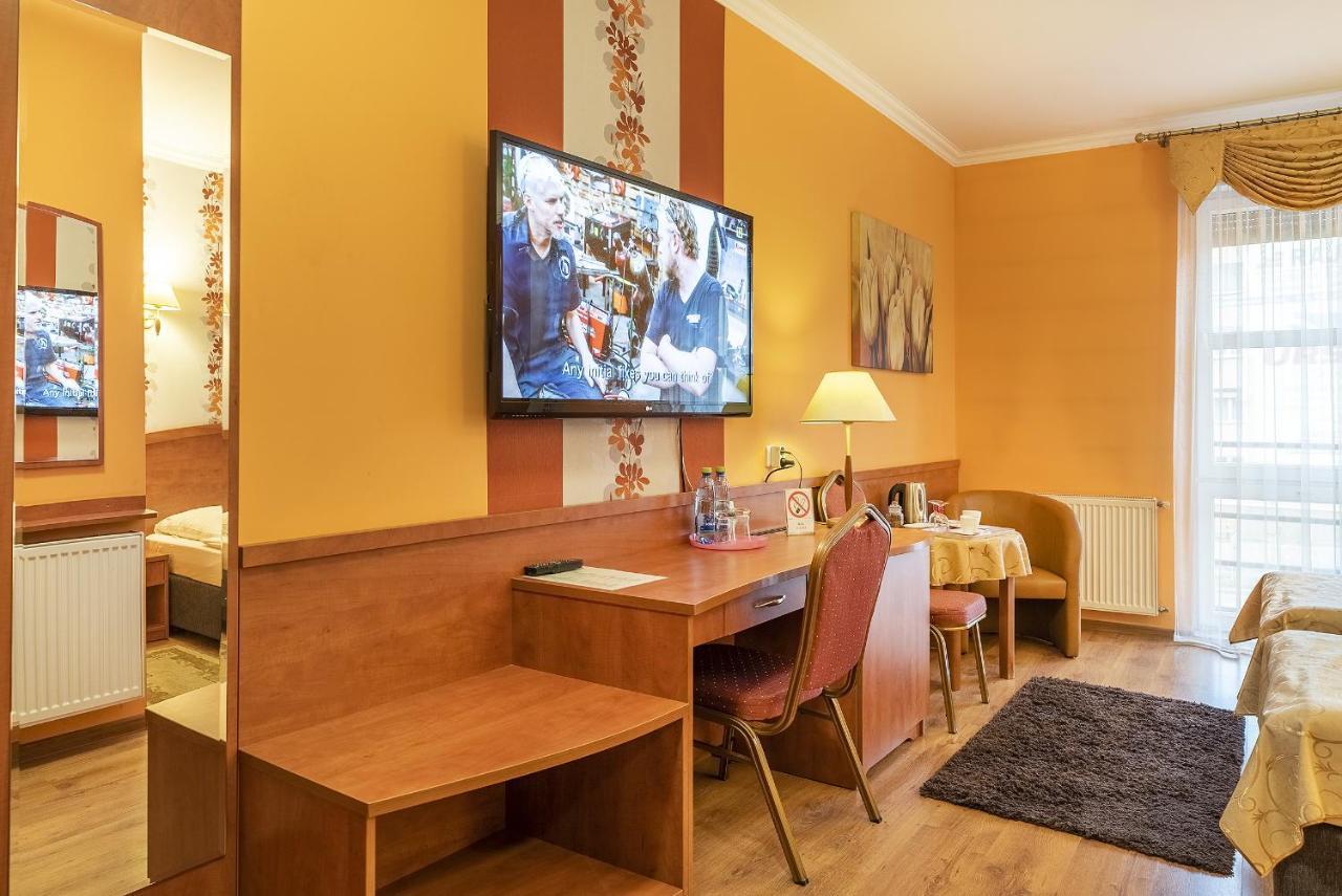 Hotel Doris Oborniki Luaran gambar