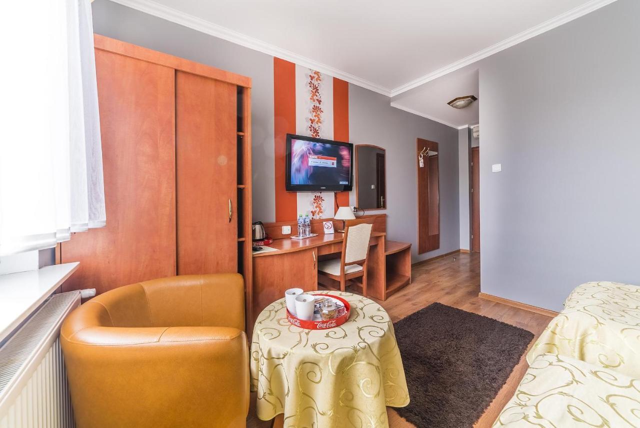 Hotel Doris Oborniki Luaran gambar